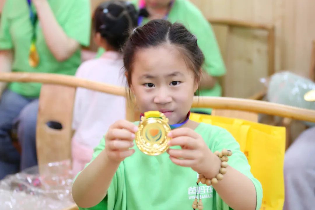 沒想到,這是9歲小女孩來爸媽在線學習的收獲!