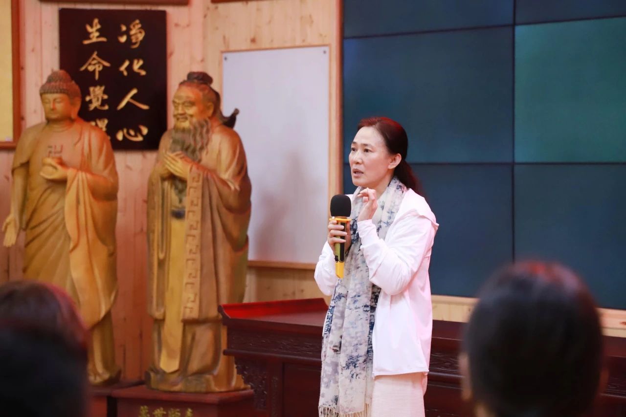 心靈導(dǎo)師的學(xué)習(xí),讓我明了如何更好地工作和生活! 心靈導(dǎo)師的學(xué)習(xí),讓我明了如何更好地工作和生活!