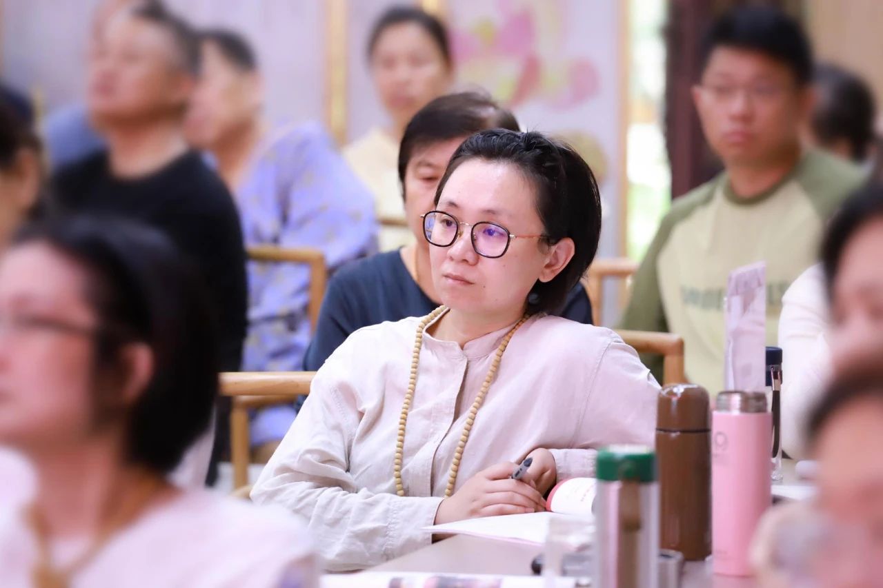 做最真實的自己,不要去做別人! 做最真實的自己,不要去做別人!