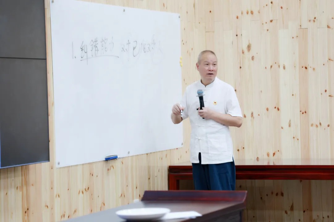 1729383786521388.jpg 1729383786521388.jpg