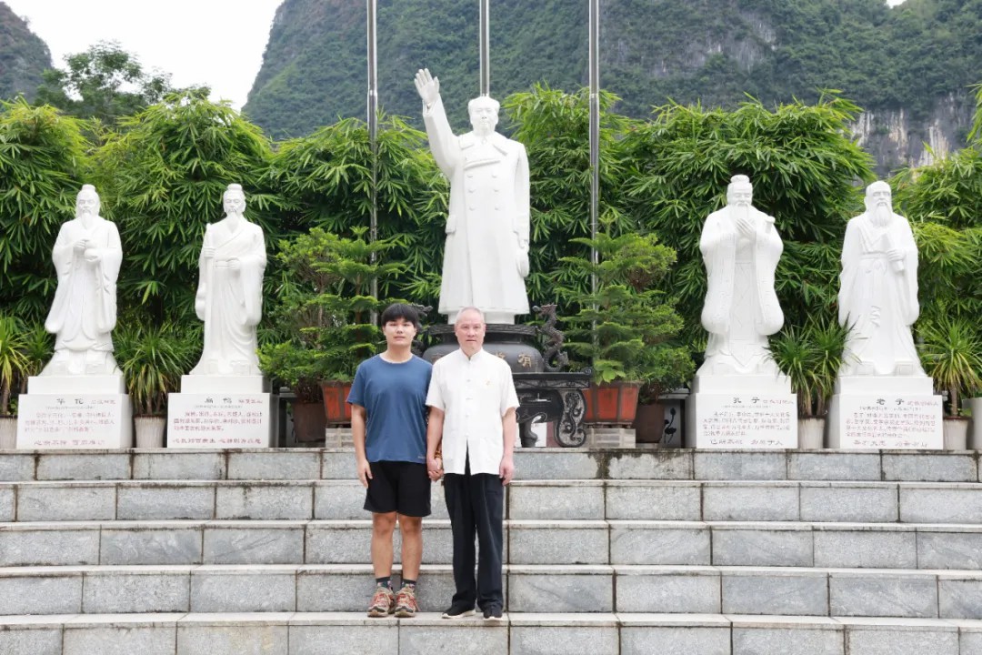 1729412189941721.jpg 1729412189941721.jpg