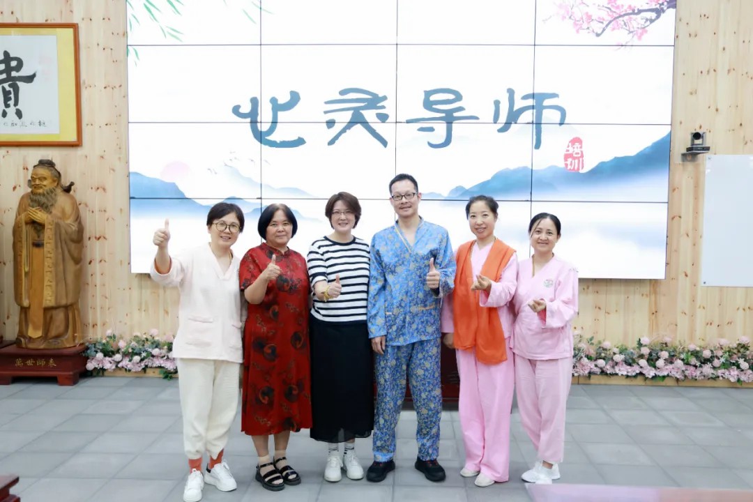 1729415306599320.jpg 1729415306599320.jpg