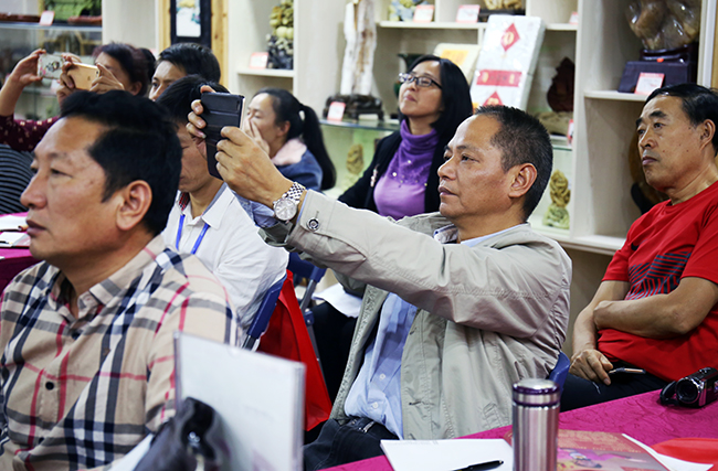 1732004809955543.jpg 1512712427177202.jpg