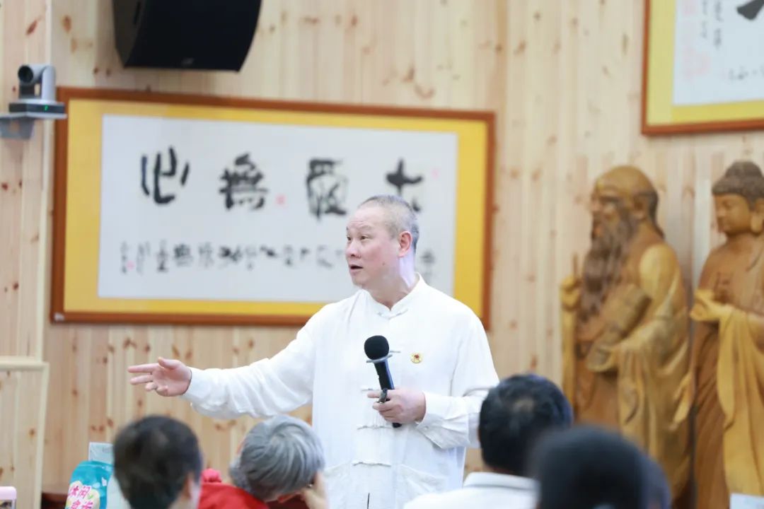 1744956402131087.jpg 1744956402131087.jpg