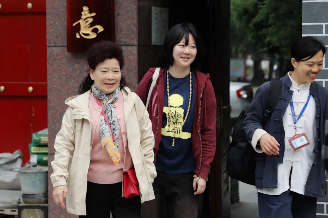 1749259462674695.jpg 1749259462674695.jpg