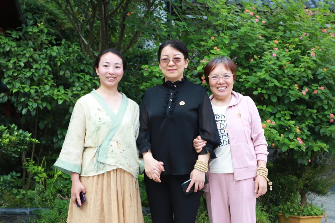 1751795063115983.jpg 1751795063115983.jpg