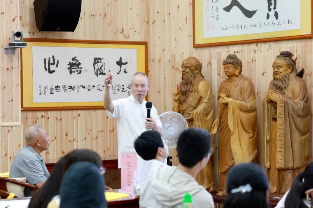 1752977046890456.jpg 1752977046890456.jpg