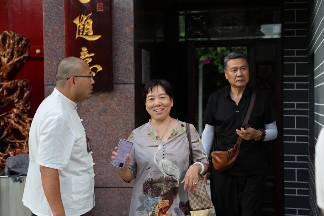 1754964513930390.jpg 1754964513930390.jpg