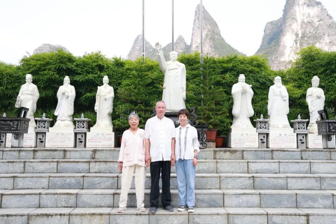 1758165087912359.jpg 1758165087912359.jpg